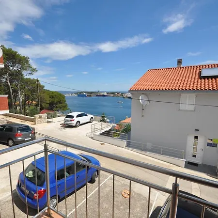 Vanesa Apartment *
